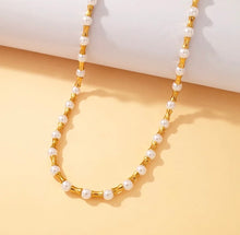 Load image into Gallery viewer, Pearl necklace