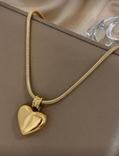 Load image into Gallery viewer, Heart Necklace