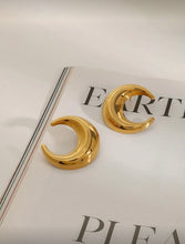 Load image into Gallery viewer, Moon earrings