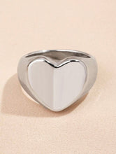 Load image into Gallery viewer, Heart ring