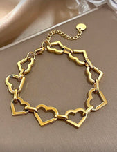 Load image into Gallery viewer, Heart bracelet