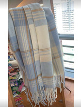 Load image into Gallery viewer, Classic scarf