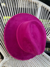 Load image into Gallery viewer, Faux Suede hat