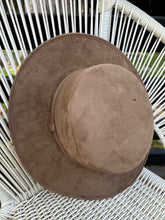 Load image into Gallery viewer, Faux Suede hat