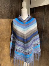 Load image into Gallery viewer, Poncho de Lana