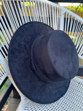 Load image into Gallery viewer, Faux Suede hat