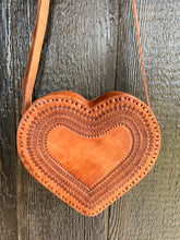 Load image into Gallery viewer, Corazoncito bag