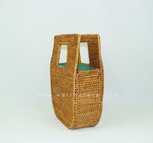 Square rattan handbag